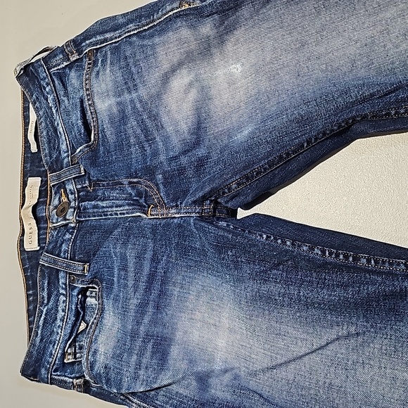 Guess dark wash 28x32 distressed style skinny jeans - Picture 5 of 7